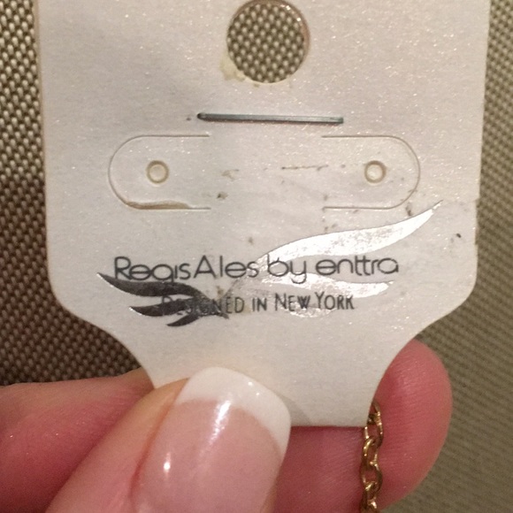 Pink Arrowhead Necklace - Picture 5 of 5